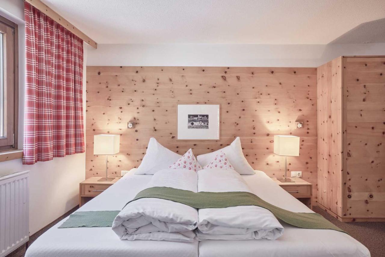 Bio Hotel Stillebach Sankt Leonhard im Pitztal Exteriör bild