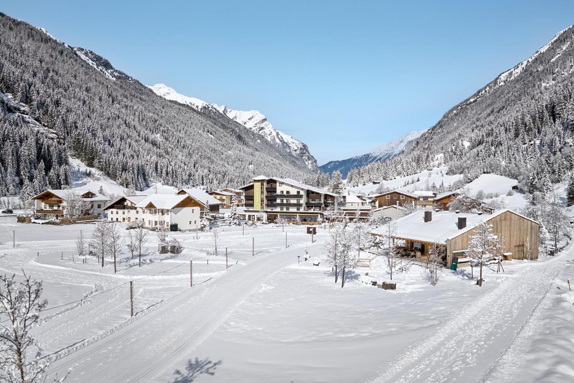 Bio Hotel Stillebach Sankt Leonhard im Pitztal Exteriör bild